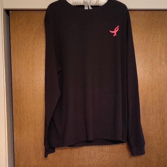 Susan Koman Sweaters - Black Tee Shirt with Pink Logo
